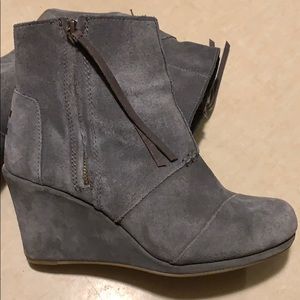 Toms booties